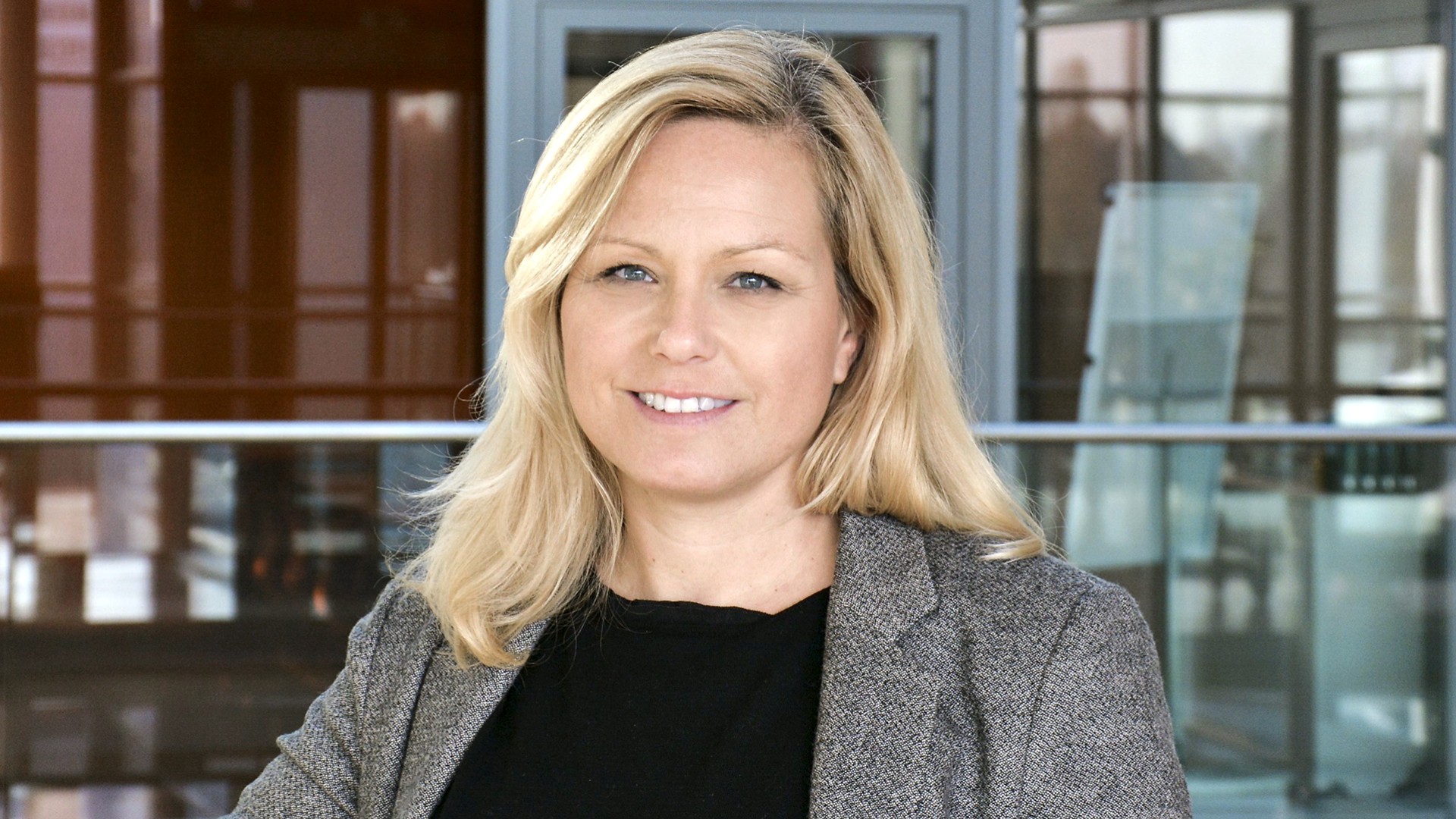 Portrait of Florence Bröcheler, Head of Training at Knorr-Bremse's Munich site.