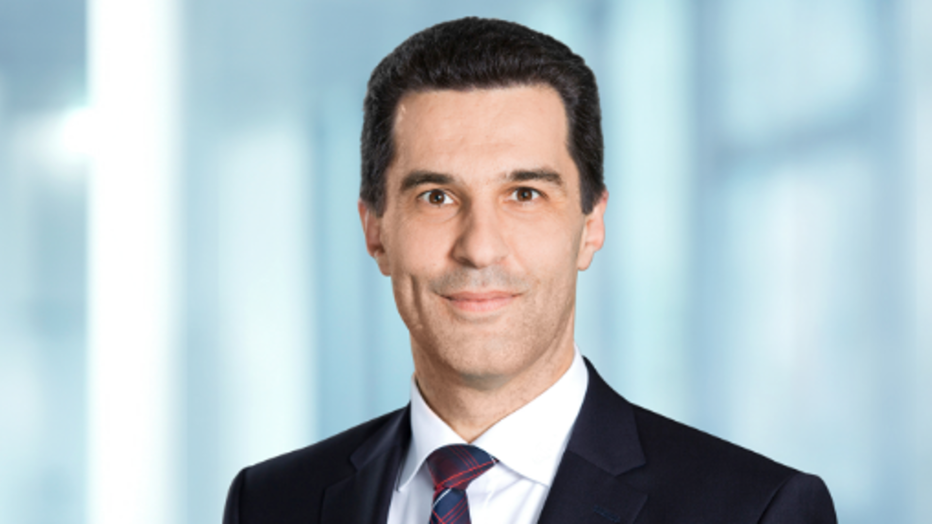 Portrait of Matthäus Englbrecht, Vice President Global Brake Systems at Knorr-Bremse Rail Vehicle Systems