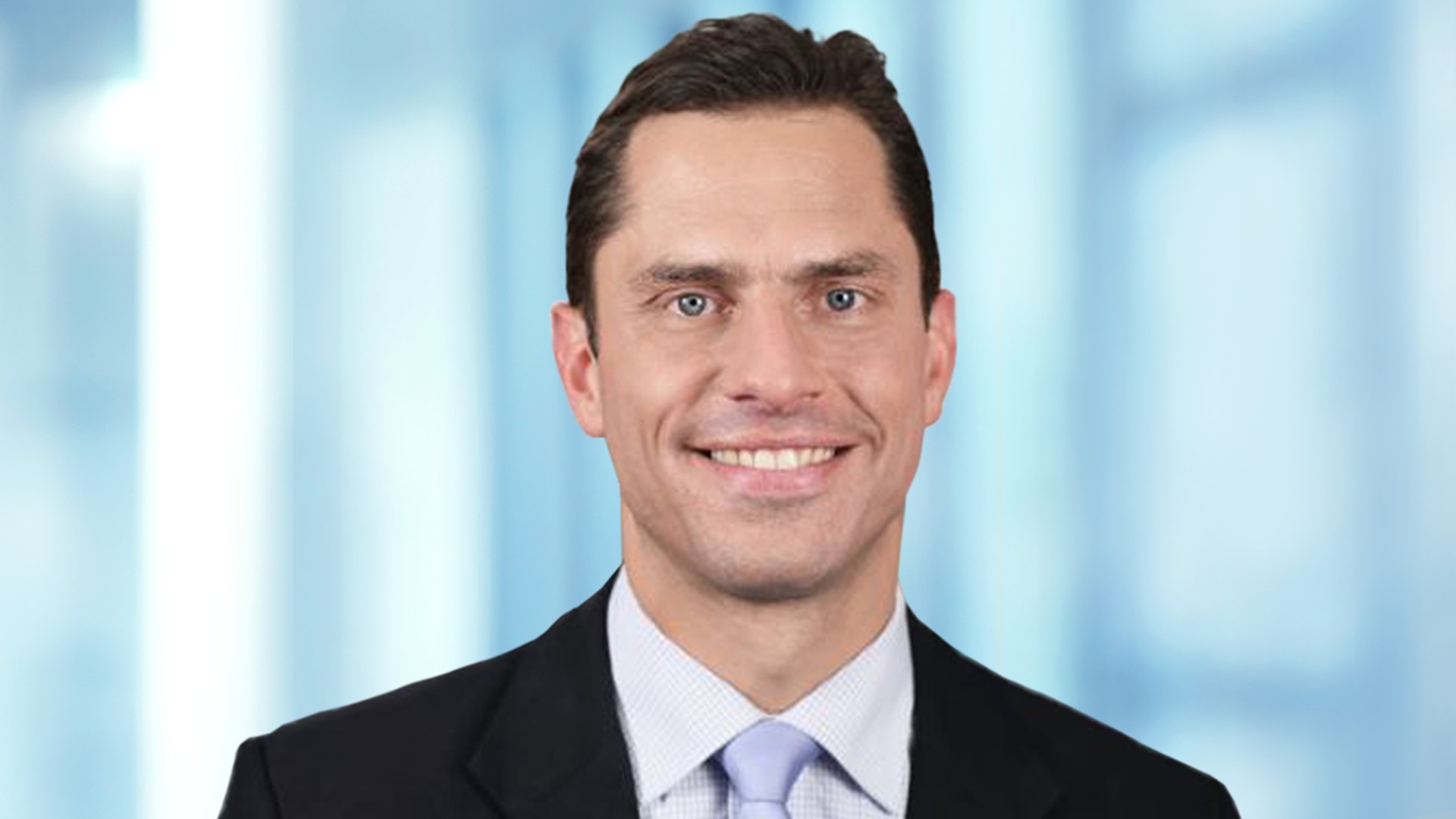 Portrait of Fabian Stambrau, Vice President Global Steering at Knorr-Bremse Commercial Vehicle Systems