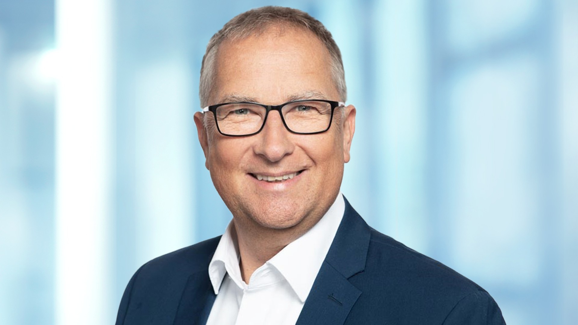 Porträt von Peter Heimbrock, Director Global Technical Sales Steering & Lead Location Düsseldorf bei Knorr-Bremse Systeme für Nutzfahrzeuge