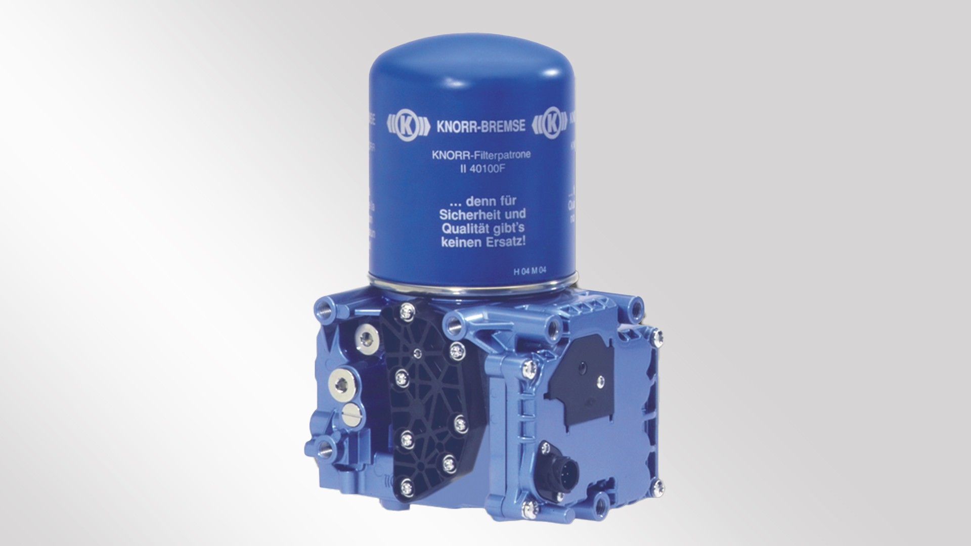 Produktaufnahme einer Knorr‑Bremse Filterpatrone vor neutralem Hintergrund